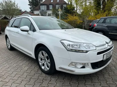 Gebraucht Citroën C5 SELECTION 140 PS (102 kW) 2013 Weiß Kombi