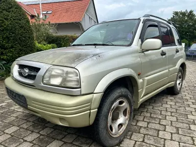 Gebraucht Suzuki Grand Vitara 144 PS (105 kW) 1998 Beige SUV