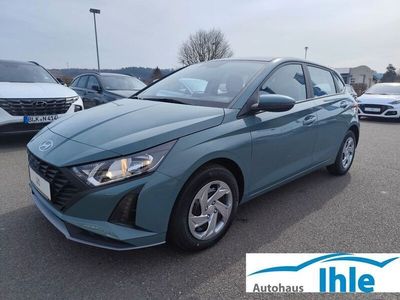 Mangrove green Gebraucht 2025 Hyundai i20 Select Kleinwagen | 18.990 € (Fairer Preis)