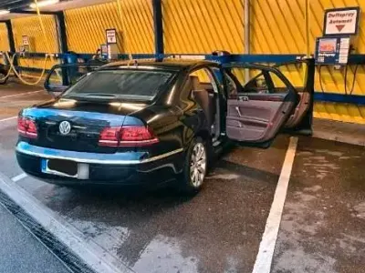 Gebraucht VW Phaeton 245 PS (180 kW) 2014 Schwarz Limousine