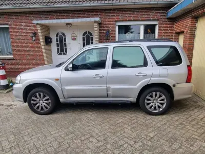Gebraucht Mazda Tribute Comfort 150 PS (110 kW) 2004 Silber SUV