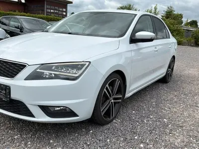 Gebraucht Seat Toledo Style 125 PS (91 kW) 2016 Weiß Kleinwagen