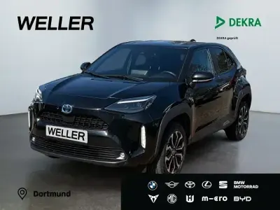 Gebraucht Toyota Yaris Connect Style 116 PS (85 kW) 2023 Mysticschwarz mica Kleinwagen