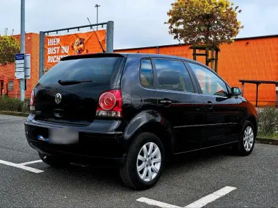 Gebraucht VW Polo 60 PS (44 kW) 2009 Schwarz Kleinwagen