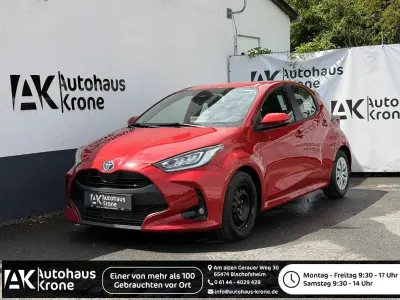 Gebraucht Toyota Yaris 116 PS (85 kW) 2023 Rot Kleinwagen