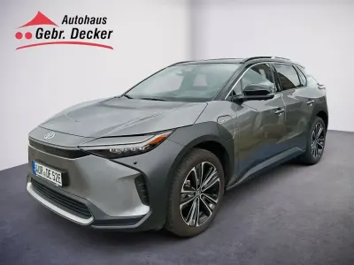 Gebraucht Toyota bZ4X Lounge 150 kW (204 PS) 2025 Silber SUV