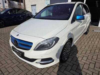 Gebraucht Mercedes B Electric Drive 131 kW (179 PS) 2015 Weiß Van / Kleinbus