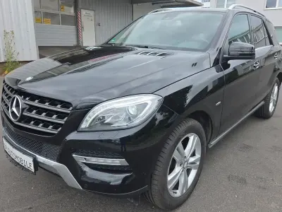 Gebraucht Mercedes ML350 258 PS (189 kW) 2012 Schwarz SUV