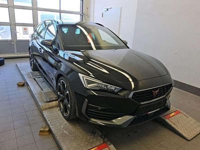 Second-hand Cupra Leon VZ 245 CP (180 kW) 2022 Negru Break