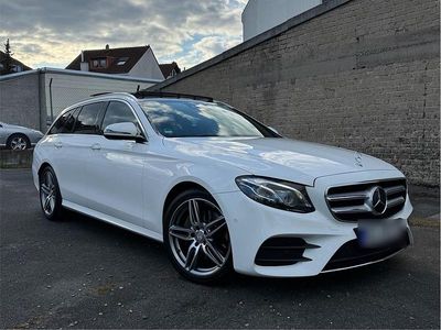 Gebraucht Mercedes E220 AMG line 194 PS (142 kW) 2016 Weiß Kombi