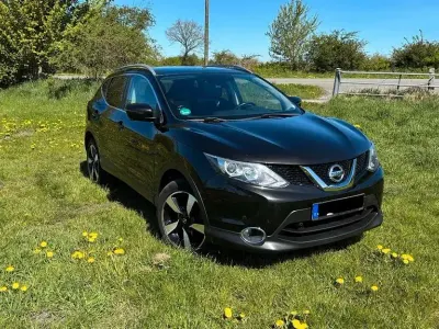 Gebraucht Nissan Qashqai N-Connecta 116 PS (85 kW) 2017 Schwarz SUV