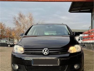 Gebraucht VW Golf Match 140 PS (102 kW) 2012 Schwarz Limousine