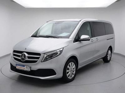 Usata Mercedes V220 163 CV (119 kW) 2023 Argento Monovolume