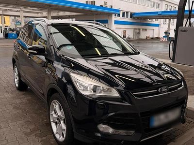 Gebraucht Ford Kuga Titanium 163 PS (119 kW) 2013 Schwarz SUV