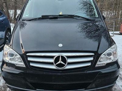 Schwarz Gebraucht 2013 Mercedes Viano Van / Kleinbus | 22.100 € (Etwas zu teuer)