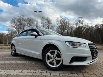 Gebraucht Audi A3 110 PS (80 kW) 2015 Weiß Limousine
