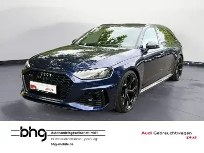 Gebraucht Audi RS4 Comfort 450 PS (330 kW) 2024 Navarrablau metallic Kombi