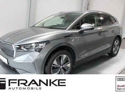 Grau Gebraucht 2024 Skoda Enyaq iV Loft SUV | 31.590 € (Guter Preis)