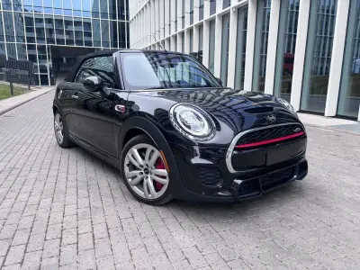 Gebraucht Mini John Cooper Works 231 PS (169 kW) 2019 Schwarz Kleinwagen