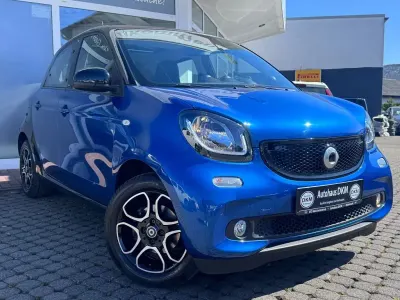 Begagnad Smart ForFour Basis 71 HK (52 kW) 2017 Blå Halvkombi