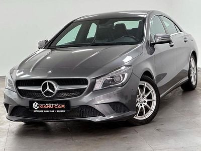 Gebraucht Mercedes CLA180 Urban 122 PS (89 kW) 2014 Mountaingrau Limousine