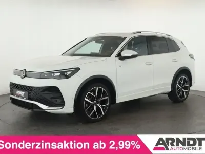 Second-hand VW Tiguan R-line 150 CP (110 kW) 2025 Alb SUV