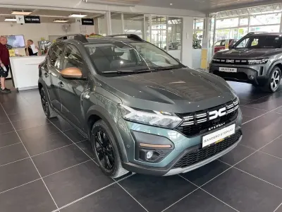 Gebraucht Dacia Sandero Extreme 110 PS (80 kW) 2024 Grün SUV
