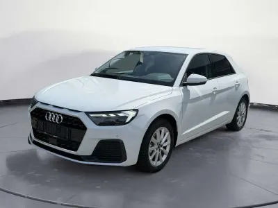 Neu Audi A1 Advanced Plus 95 PS (69 kW) 2026 Gletscherweiß metallic SUV