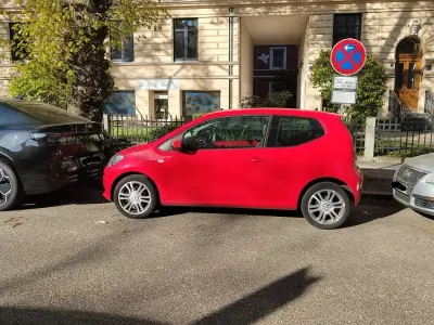 Gebraucht VW up! high up! 75 PS (55 kW) 2012 Rot Kleinwagen
