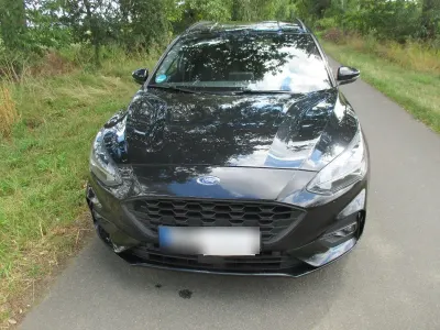 Gebraucht Ford Focus ST-Line 120 PS (88 kW) 2021 Schwarz Kombi