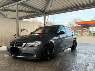 Gebraucht BMW 325 M Sport 218 PS (160 kW) 2005 Grau Limousine