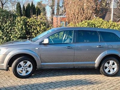 Gebraucht Fiat Freemont 140 PS (102 kW) 2011 Grau SUV