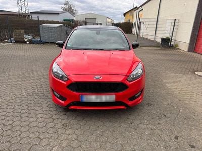 Usata Ford Focus ST-Line 182 CV (133 kW) 2017 Rosso Station wagon