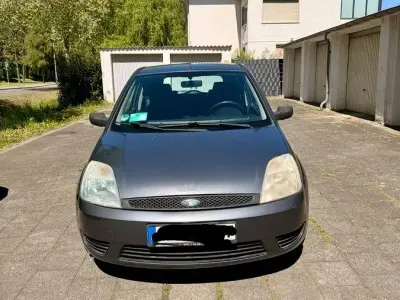 Używany Ford Fiesta 69 KM (50 kW) 2002 Hatchback