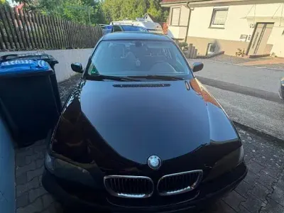 Gebraucht BMW 316 116 PS (85 kW) 2004 Schwarz Limousine