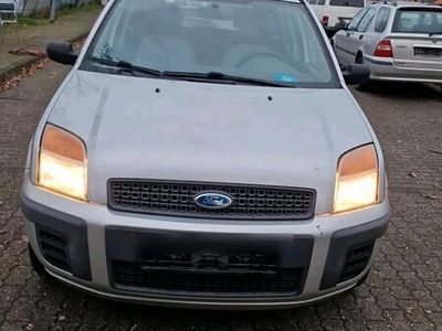 gebraucht Ford Fusion 1,3