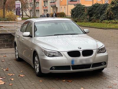 Gebraucht BMW 520 170 PS (125 kW) 2005 Silber Limousine