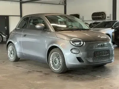Gebraucht Fiat 500e 86 kW (118 PS) 2023 Grau Limousine