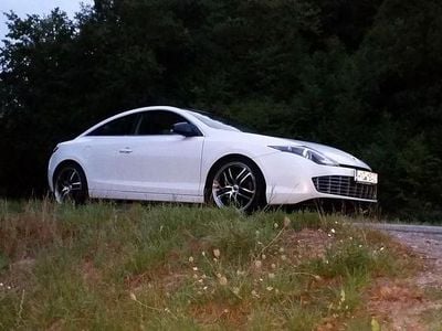 Gebraucht Renault Laguna III 173 PS (127 kW) 2012 Weiß Coupé