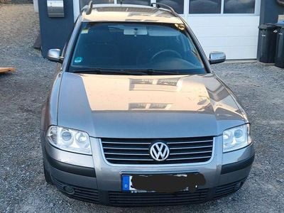 Gebraucht VW Passat Comfortline 131 PS (96 kW) 2001 Grau Kombi