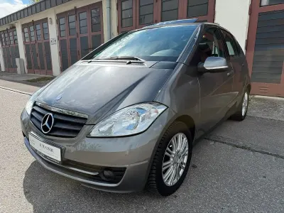 Gebraucht Mercedes A180 136 PS (100 kW) 2009 Grau Kleinwagen