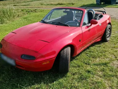 Gebraucht Mazda MX5 116 PS (85 kW) 1993 Rot Cabrio