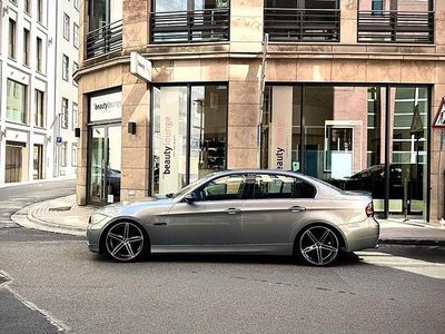 Usata BMW 325 Basis 218 CV (160 kW) 2005 Grigio Berlina