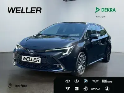 Gebraucht Toyota Corolla Team 140 PS (102 kW) 2023 Schwarz Kombi