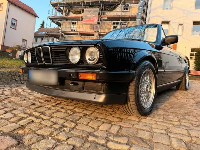 Gebraucht BMW 320 Cabriolet Basis 129 PS (94 kW) 1990 Schwarz Cabrio
