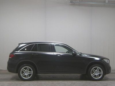 Gebraucht Mercedes GLC300e 320 PS (235 kW) 2021 Schwarz unilack SUV