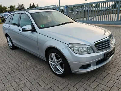 Gebraucht Mercedes C200 136 PS (100 kW) 2009 Grau Kombi