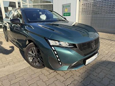 Grün/metalliclackierung Gebraucht 2023 Peugeot 308 Active Kombi | 14.990 € (Fairer Preis)
