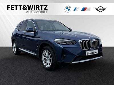 Gebraucht BMW X3 Sport Line 190 PS (139 kW) 2022 Phytonicblau metallic SUV