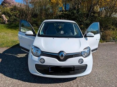 Second-hand Renault Twingo 90 CP (66 kW) 2015 Alb Hatchback